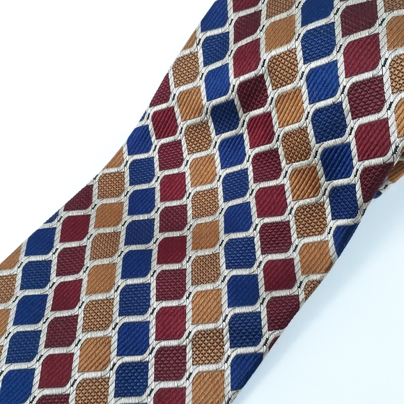 JOS.A.BANK Geometric Design Silk Tie - Picture 9 of 9